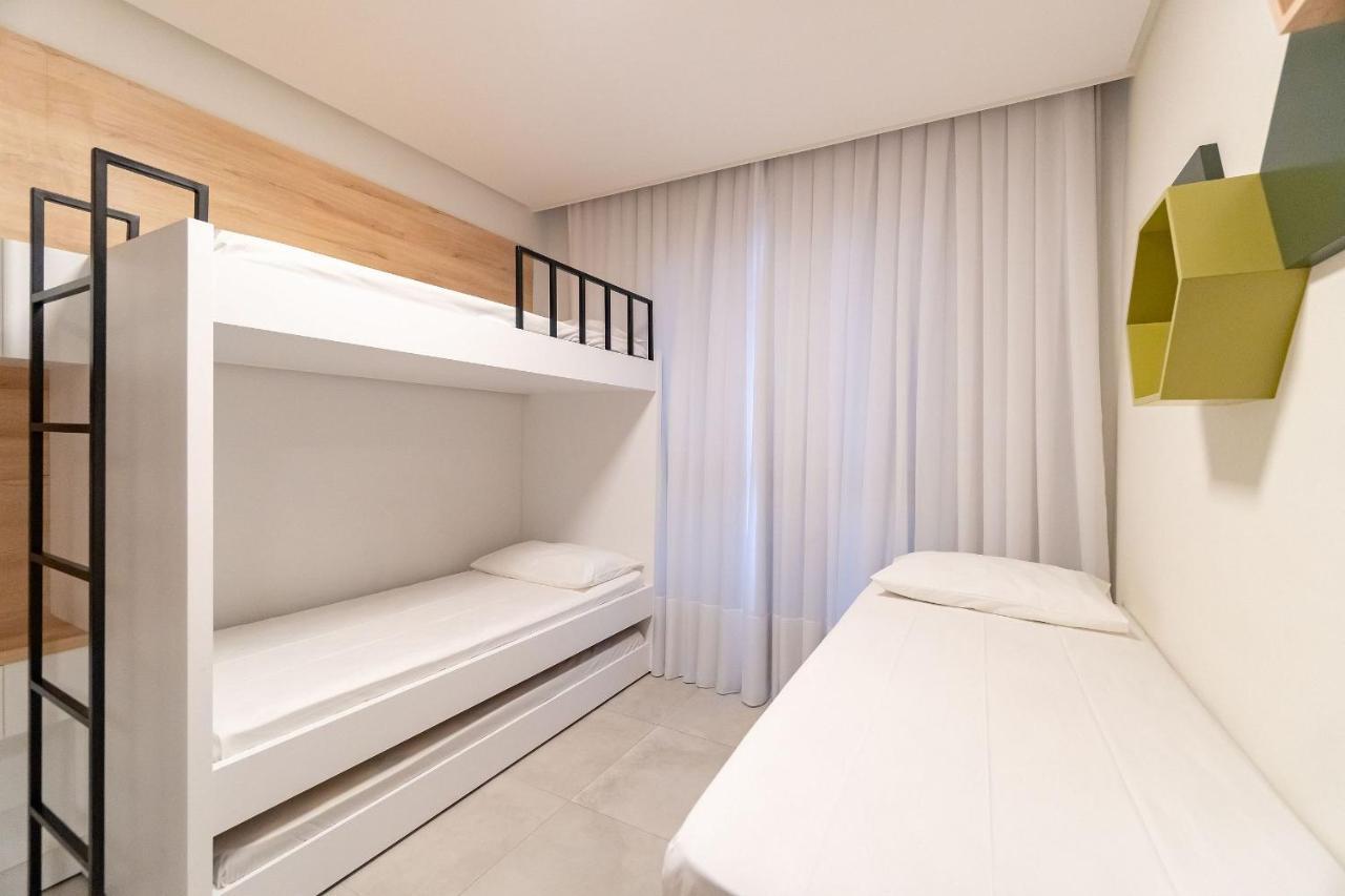 Porto Madero - Apartamento Em Condo Com Piscina Bombinhas Exterior foto